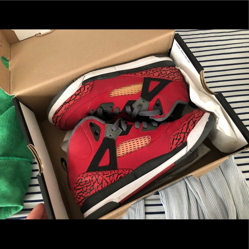 JORDAN SPIZIKE ( gym red / black- dark grey) ‼️